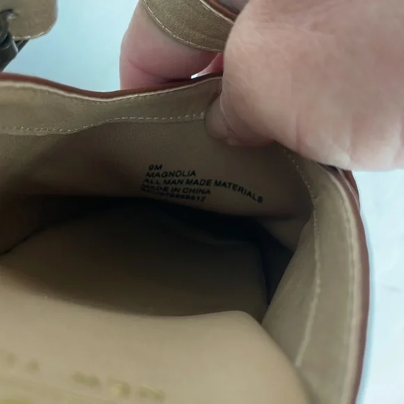 SM New York Women’s Clogs Camel 9 - Picture 8 of 10